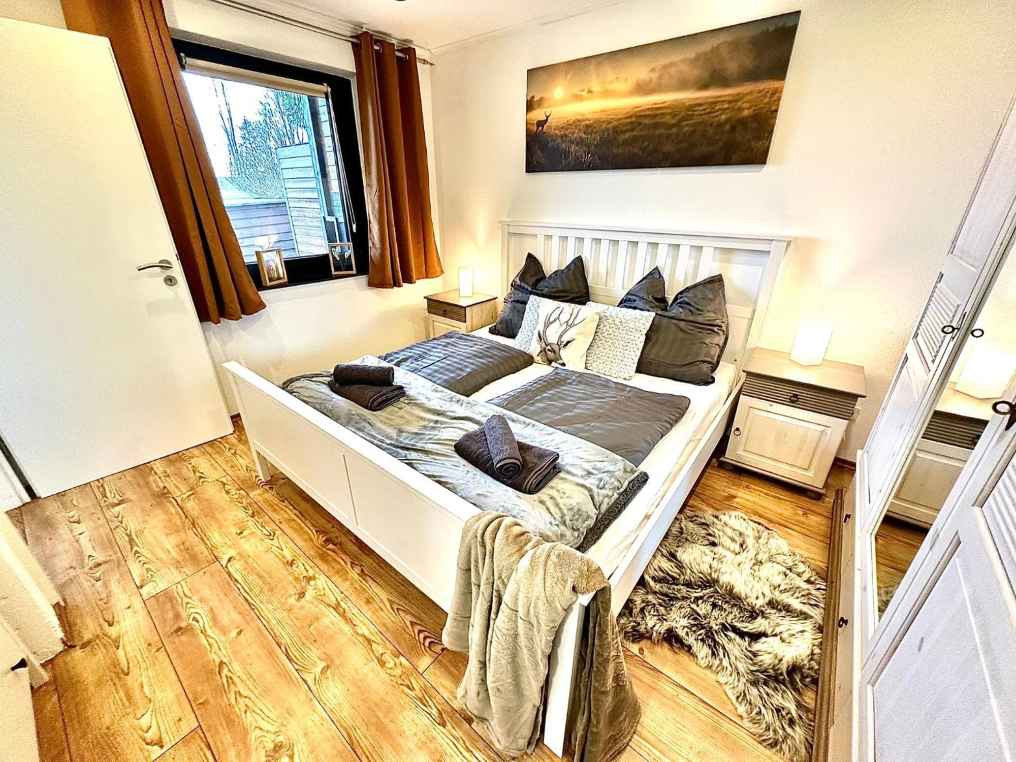 Gemuetliches Alpenblick Berg-Bungalow + Grosser Garten + Netflix! Schöfweg Esterno foto
